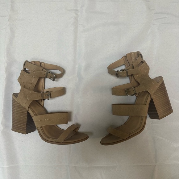 Soda Tan Block Heel Strappy Sandals - Picture 1 of 2
